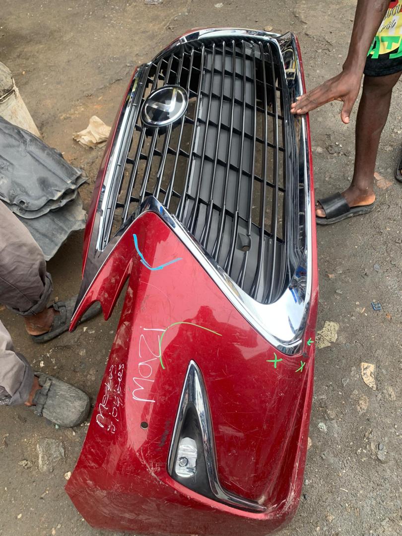 Lexus ES 350 Front Grille Assembly