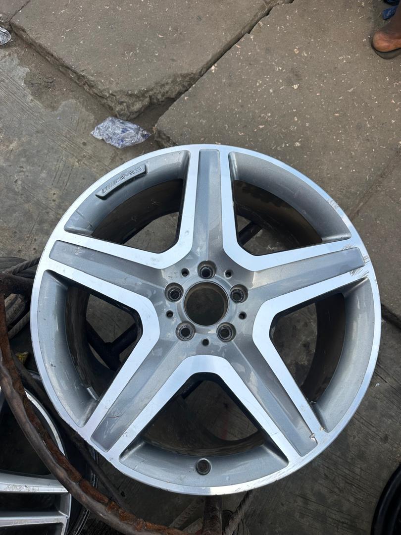 AMG 5-Spoke Alloy Rim — view 6