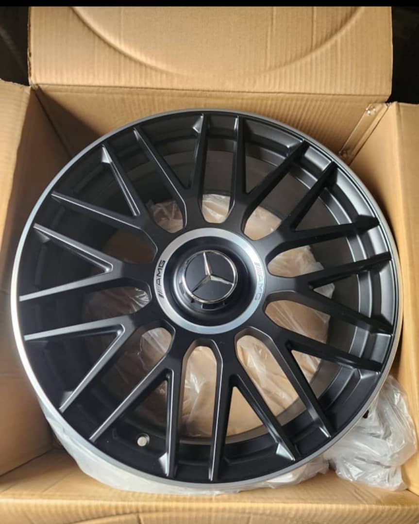 AMG 5-Spoke Alloy Rim — view 2